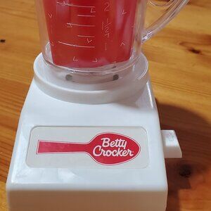 Betty Crocker Childs Blender